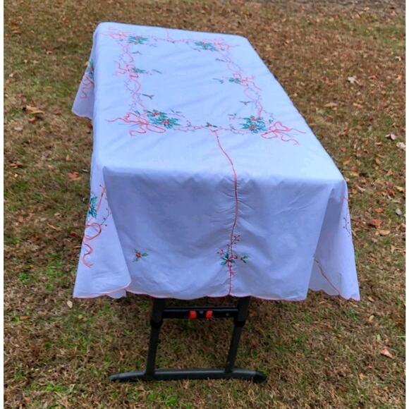 Christmas Hand Stitched Cotton Linen Rectangle Table Cloth Holly Ribbon 69x78" - Picture 5 of 9